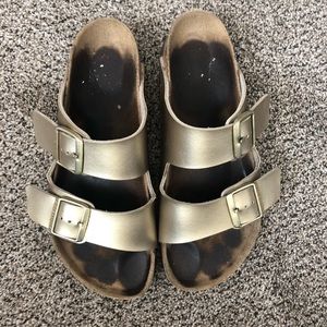 Birkenstocks size 39 in gold